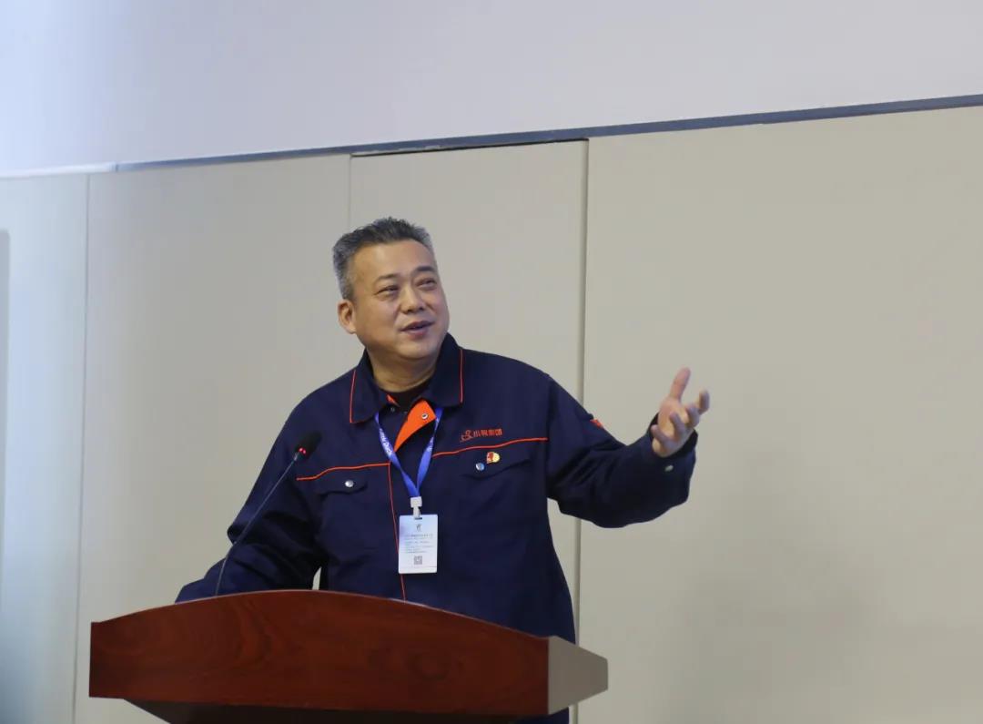 5ff50e2e42d2f.jpg 5ff50e2e42d2f.jpg